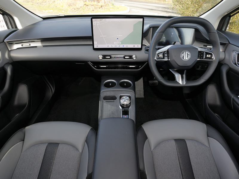 MG MG4 170Kw Premium Long Range 64Kwh Black #4