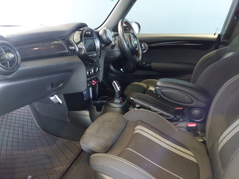 Mini Hatch 2.0 Cooper S Sport II Nav Pack YG69BLK Black #5