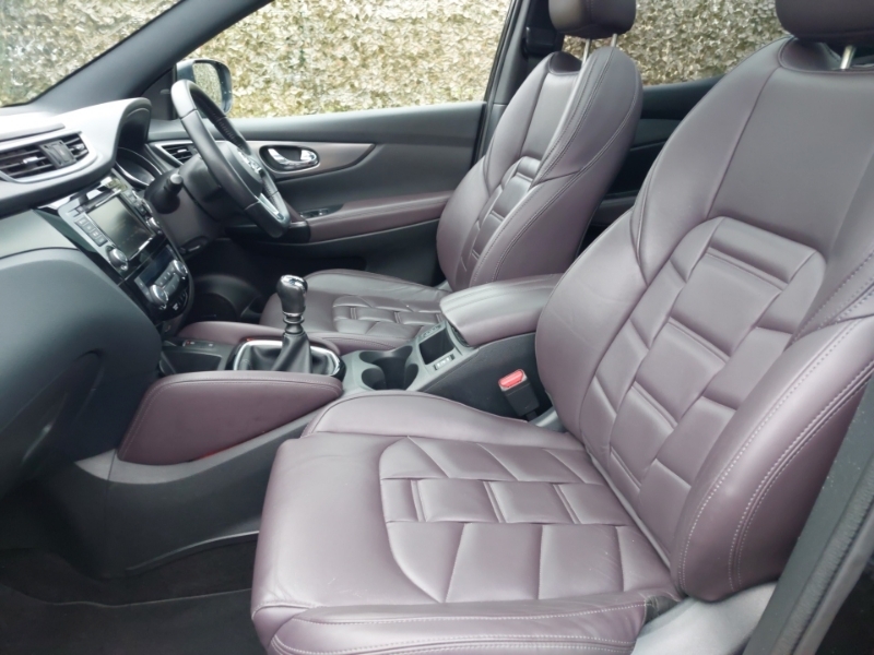 Nissan Qashqai 1.7 Dci Tekna Black #5