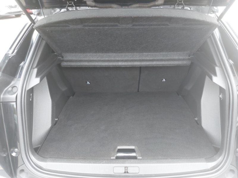 Peugeot e-2008 100Kw Allure Premium 50Kwh Blue #18