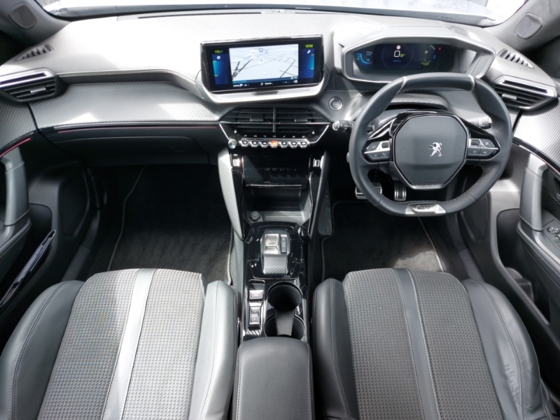 Peugeot e-2008 100Kw Gt 50Kwh Grey #3