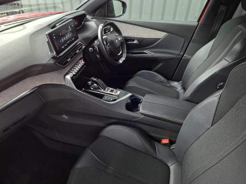 Peugeot 5008 1.2 Puretech Gt Eat8 Red #5
