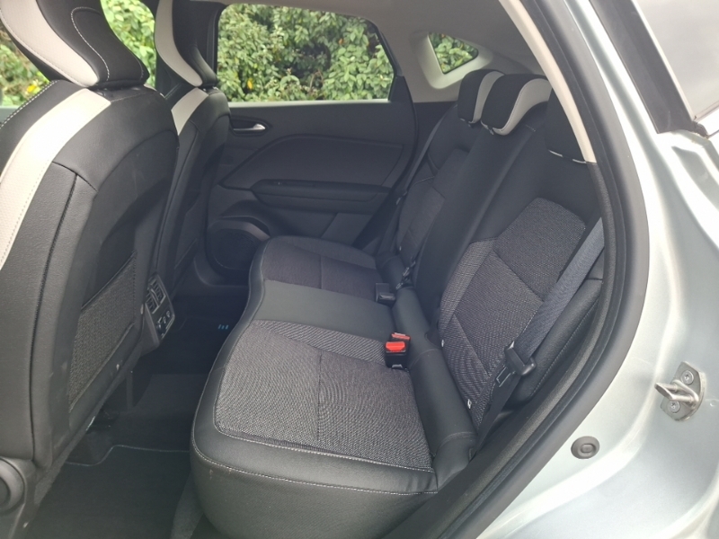Renault Captur 1.6 E-tech Full Hybrid 145 Techno Grey #6