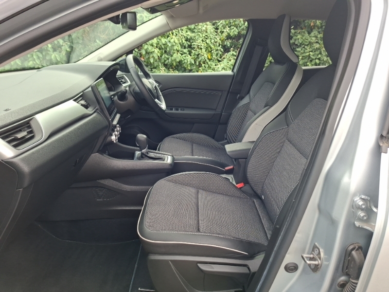 Renault Captur 1.6 E-tech Full Hybrid 145 Techno Grey #5