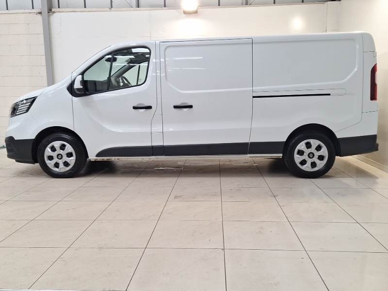Renault Trafic Ll30 Blue Dci 130 Advance Safety Van White #4