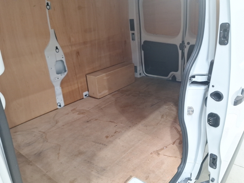 Renault Trafic Ll30 Blue Dci 130 Advance Safety Van White #6