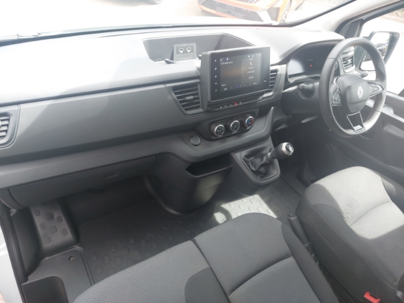 Renault Trafic Ll30 Blue Dci 130 Advance Safety Van White #3