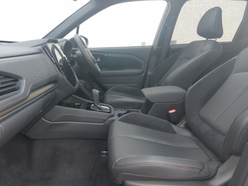 Subaru Forester 2.0I E-boxer Touring Lineartronic Black #5