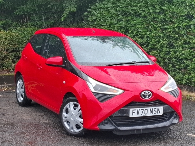 Toyota Aygo 1.0 Vvt-i X-play Tss Red