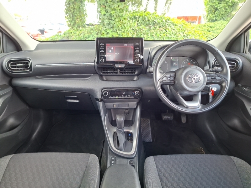Toyota Yaris 1.5 Hybrid Icon Cvt GP23FFC White #3