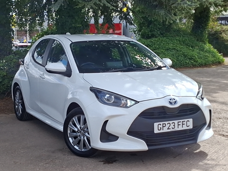 Toyota Yaris 1.5 Hybrid Icon Cvt White