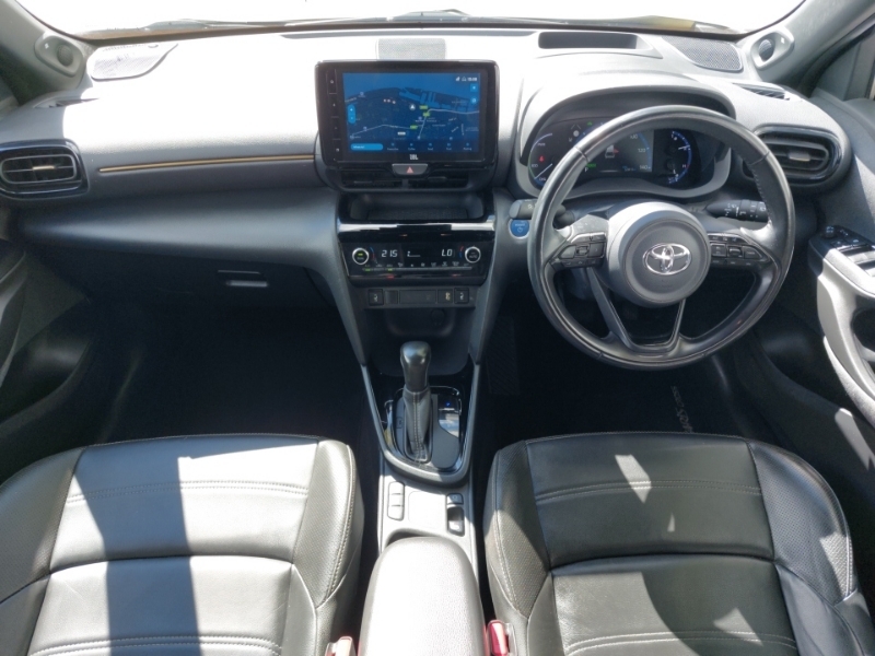 Toyota Yaris Cross 1.5 Hybrid Premiere Edition Cvt Yellow #3