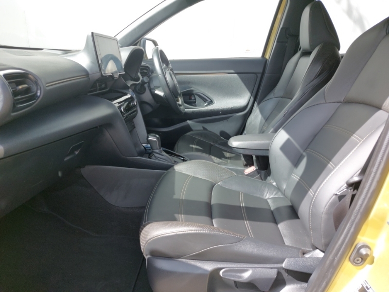 Toyota Yaris Cross 1.5 Hybrid Premiere Edition Cvt Yellow #5