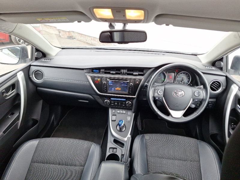 Toyota Auris 1.8 Vvti Hybrid Excel Cvt White #3