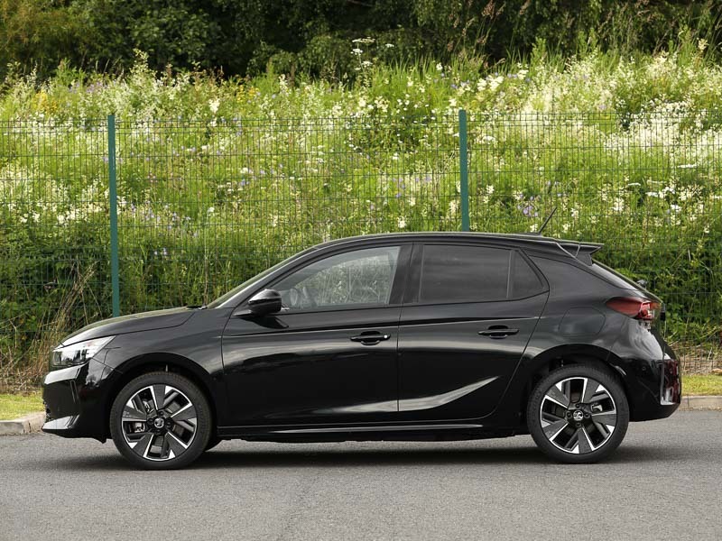 Vauxhall Corsa-e 100Kw Ultimate 50Kwh Black #4