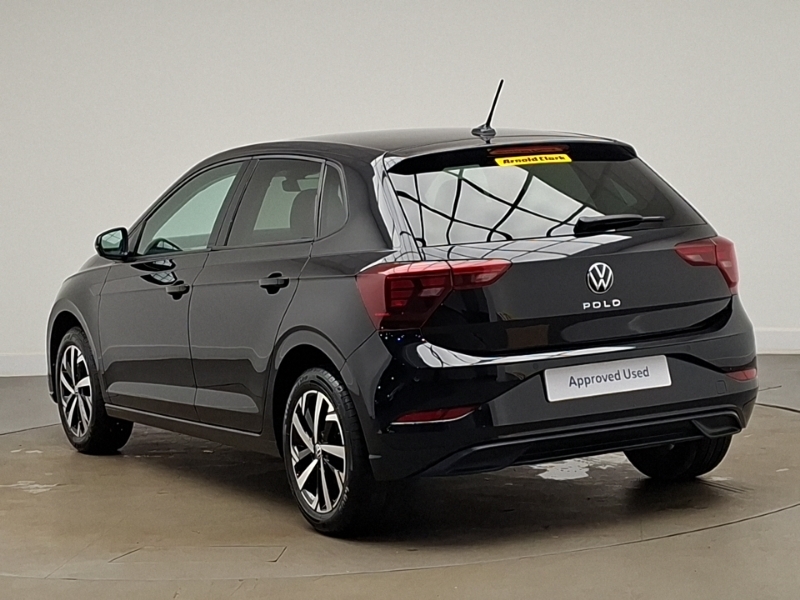Volkswagen Polo 1.0 Tsi Match GM25ODE Black #2