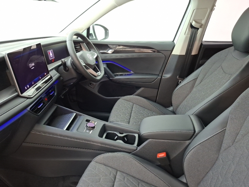 Volkswagen Tayron 1.5 Etsi Match Dsg7 7 Seat Area View White #5