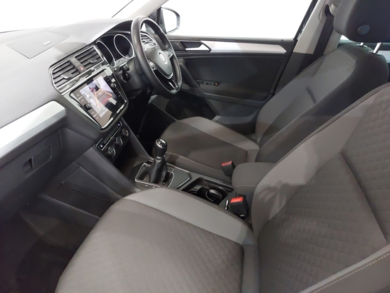 Volkswagen Tiguan 1.5 Tsi Evo 150 Match SK70FPP Black #5