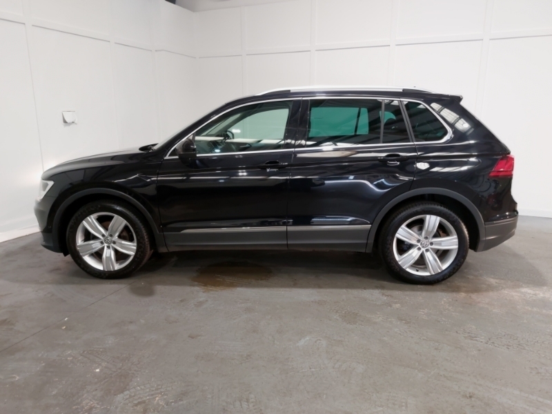Volkswagen Tiguan 1.5 Tsi Evo 150 Match SK70FPP Black #4