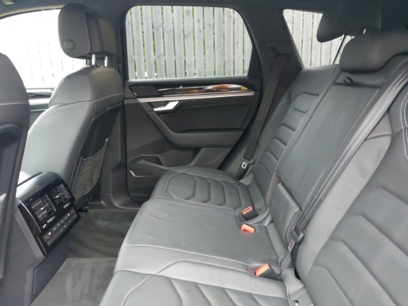 Volkswagen Touareg 3.0 V6 Tdi 4Motion R-line Tech Tip Grey #6
