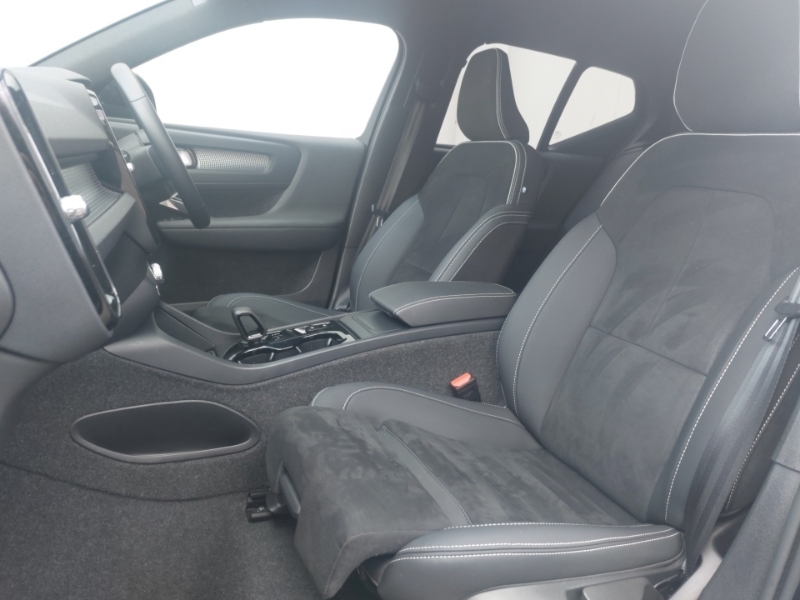 Volvo XC40 2.0 B4p Plus Black Edition ML25ONO Black #5