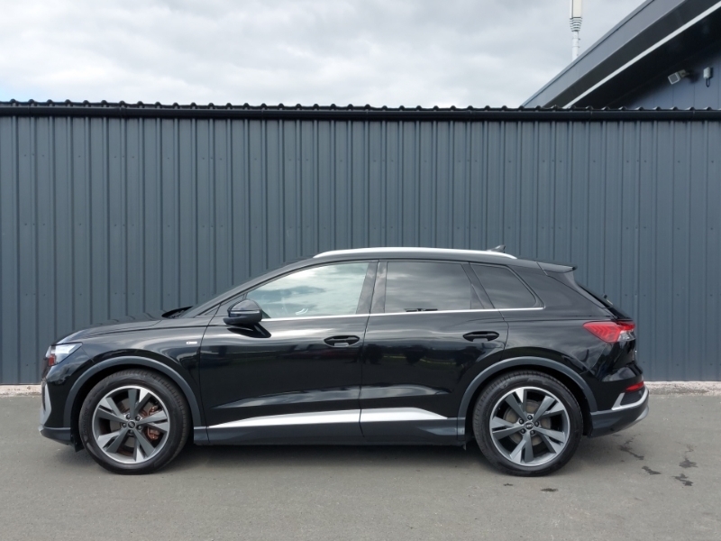 Audi Q4 E Tron 150Kw 40 82Kwh S Line Black #4