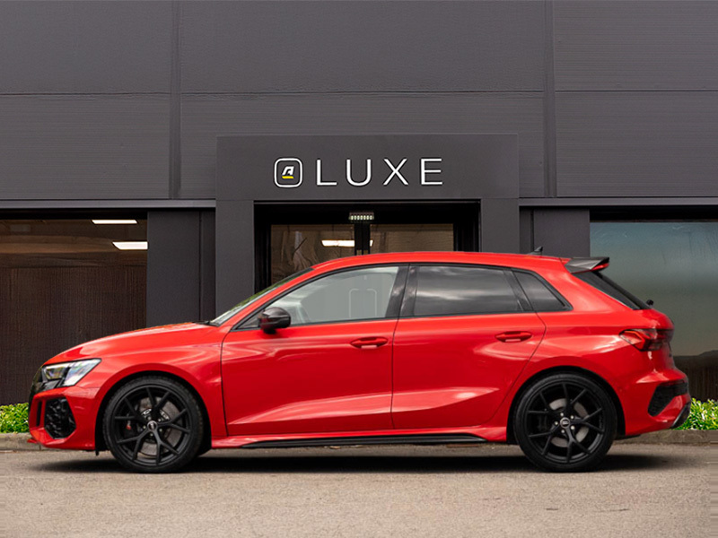 Audi RS3 Rs 3 Sportback Rs 3 Tfsi Carbon Black S Tronic Red #4