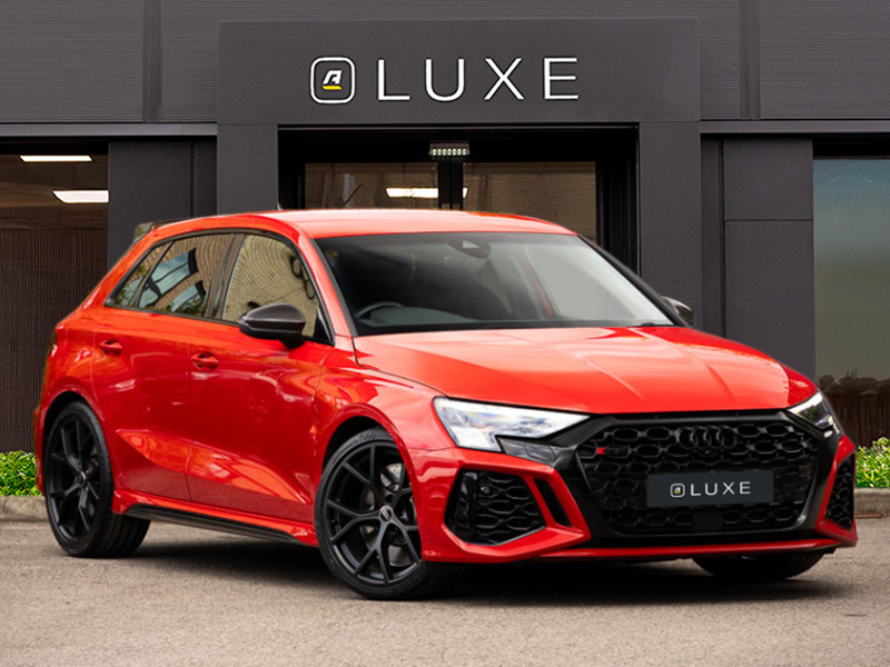 Audi RS3 Rs 3 Sportback Rs 3 Tfsi Carbon Black S Tronic Red