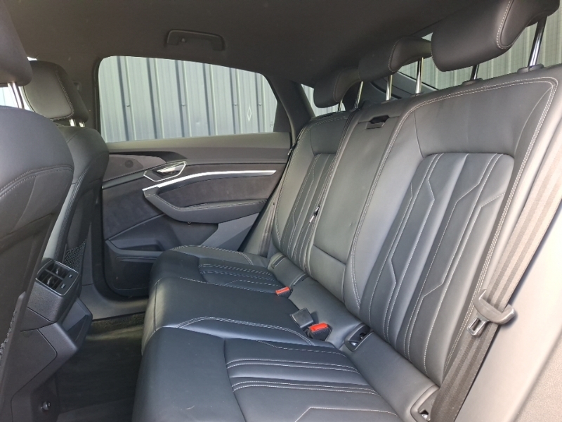 Audi Q8 e tron 300Kw 55 Quattro 114Kwh S Line White #6