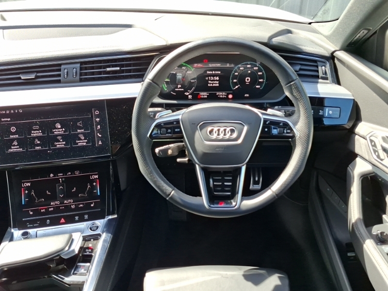Audi Q8 e tron 250Kw 50 Quattro 95Kwh Sport 2023 Blue #8