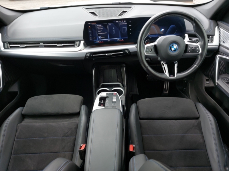 BMW iX1 230Kw Xdrive30 M Sport 65Kwh Pro Pack White #3