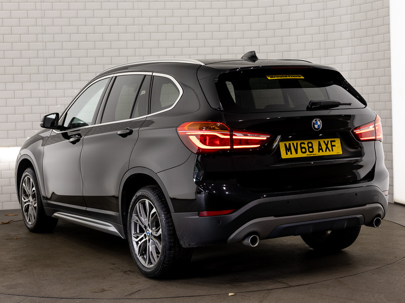 BMW X1 Sdrive 18D Xline Step Black #2