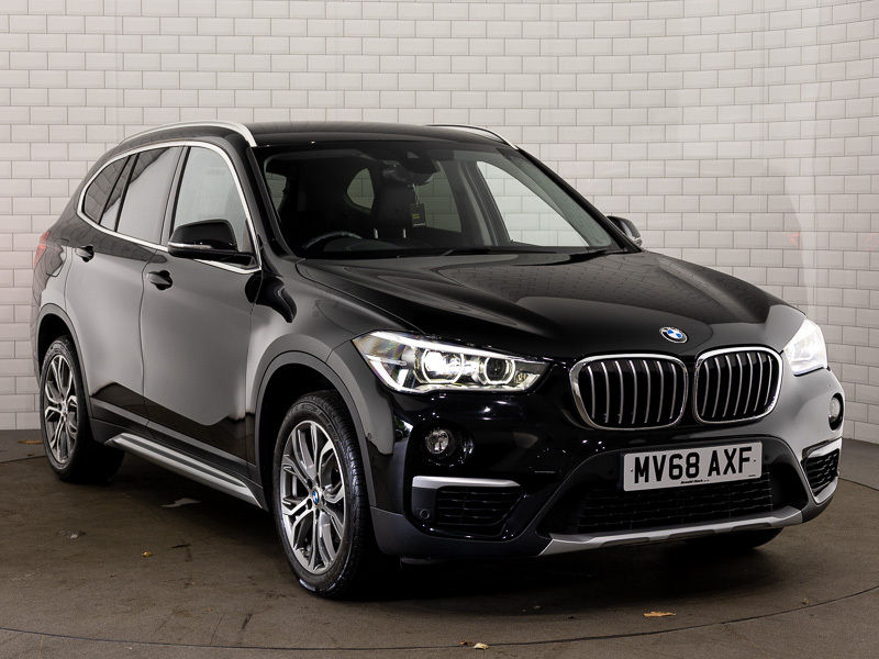 BMW X1 Sdrive 18D Xline Step Black
