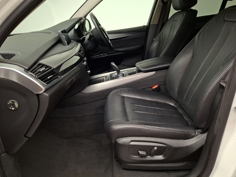 BMW X5 Xdrive30d Se White #5