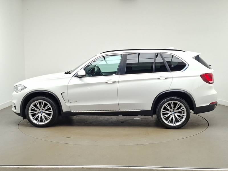 BMW X5 Xdrive30d Se White #4