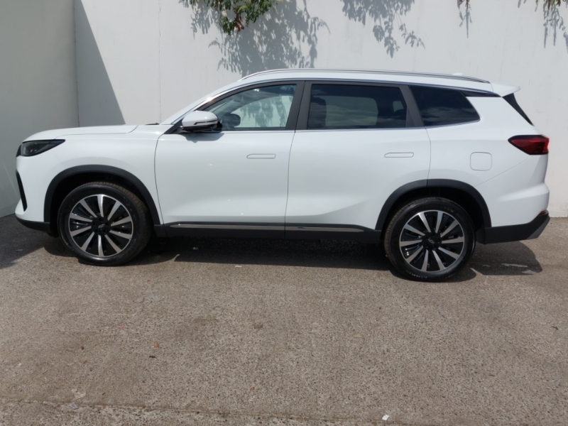 Chery Tiggo 8 1.5T Phev Summit Dht White #4
