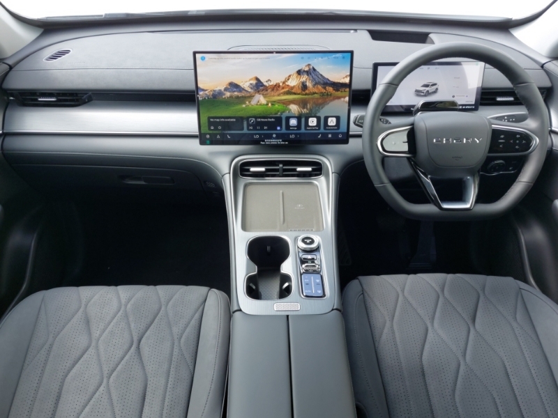 Chery Tiggo 8 1.5T Phev Summit Dht White #3