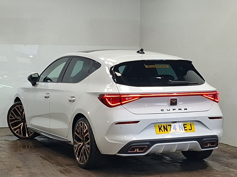 Cupra Leon 1.4 Ehybrid Vz2 Design Edition Dsg White #2