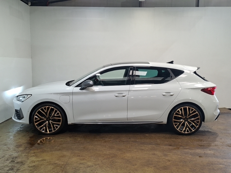 Cupra Leon 1.4 Ehybrid Vz2 Design Edition Dsg White #4