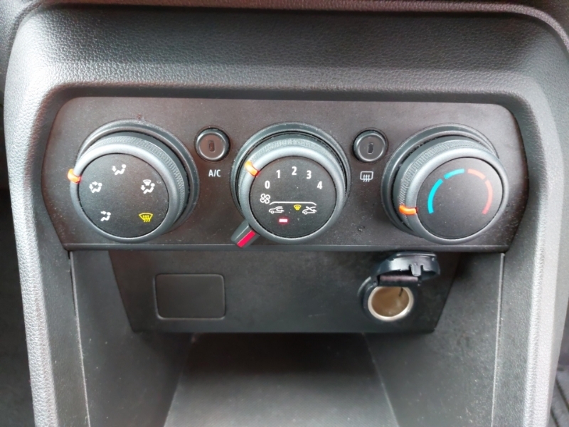 Dacia Sandero 1.0 Tce Prestige Hatchback #15