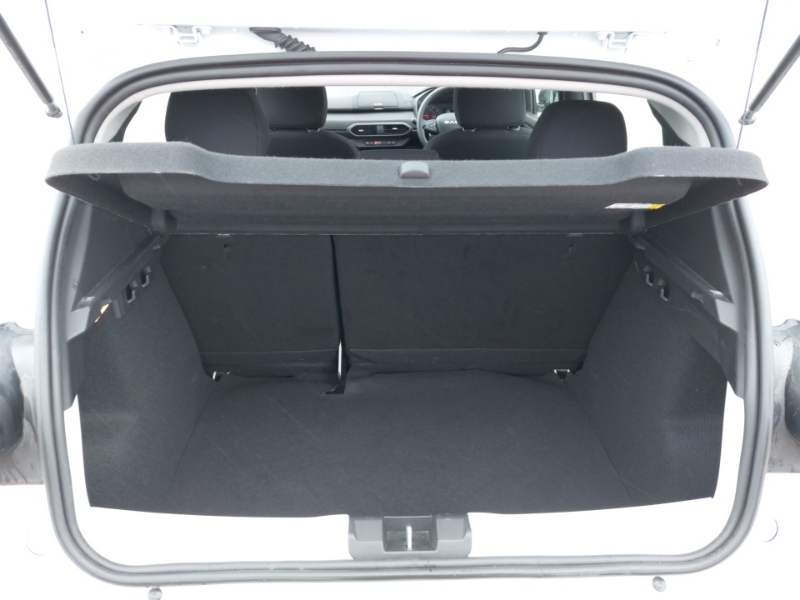 Dacia Sandero 1.0 Tce Prestige Hatchback #18