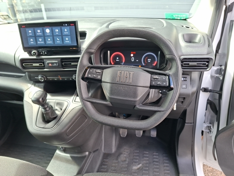 Fiat Doblo 52Kwh L2 6Dr 7.4Kw Obc White #8