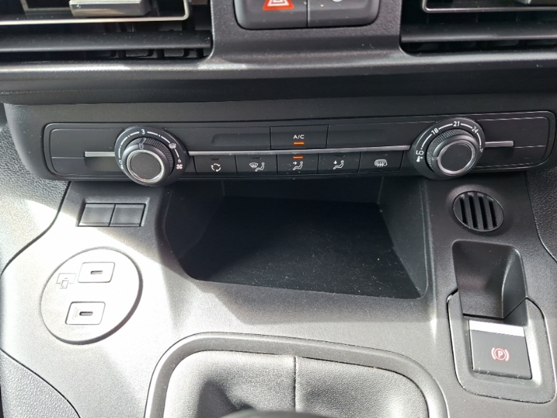 Fiat Doblo 52Kwh L2 6Dr 7.4Kw Obc White #16