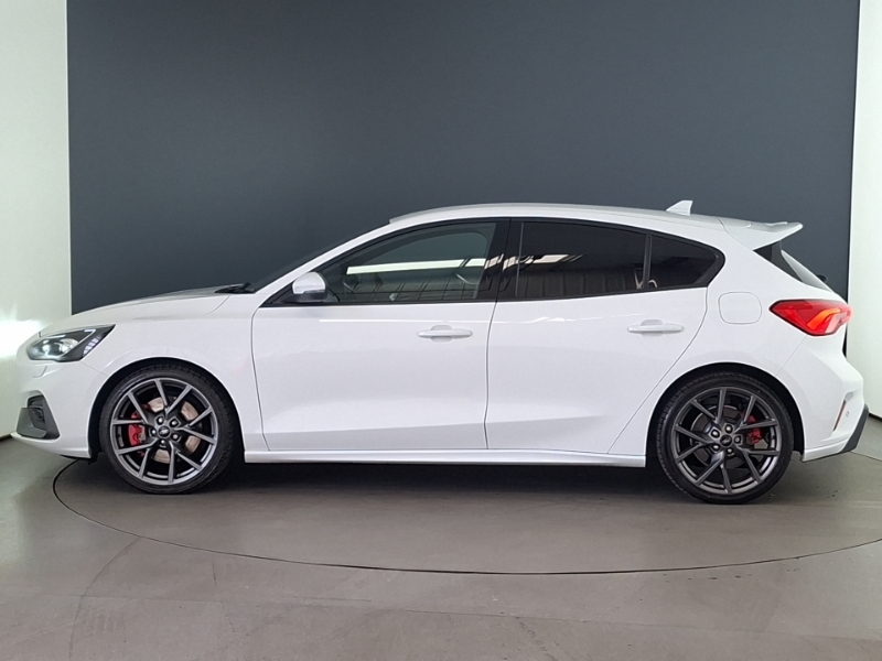 Ford Focus 2.3 Ecoboost St White #4