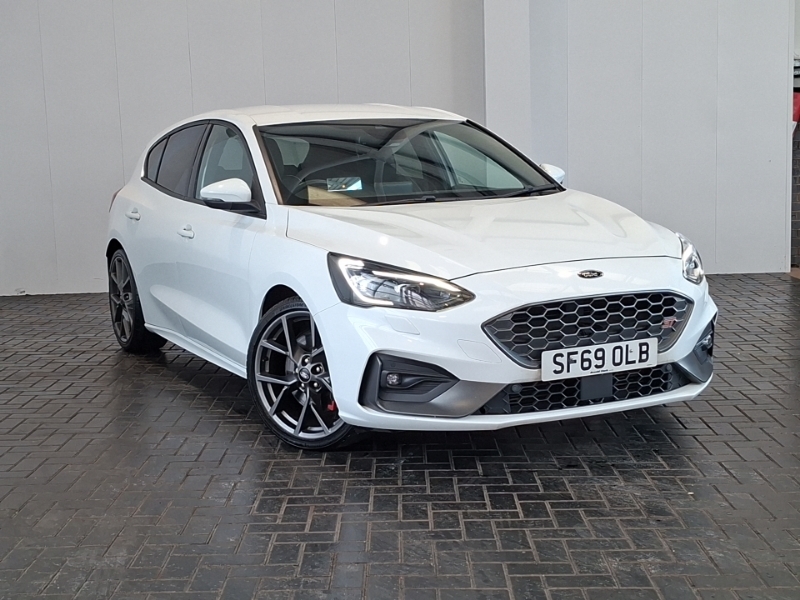 Ford Focus 2.3 Ecoboost St White