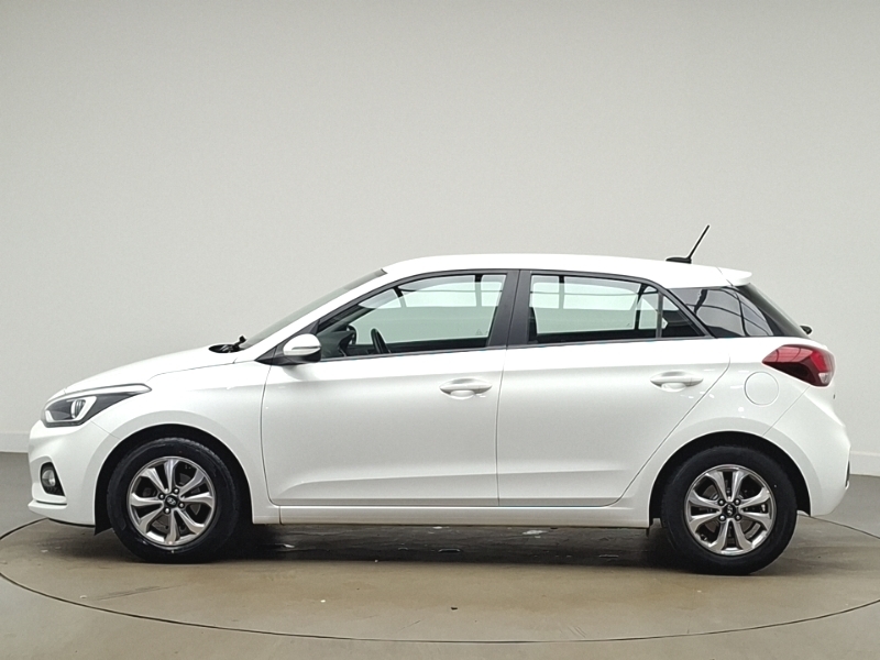 Hyundai I20 1.2 Mpi Se White #4