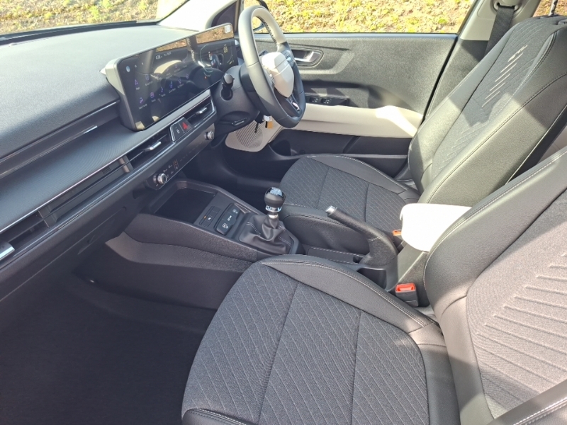 Kia Stonic 1.0T Gdi 48V 113 Gt-line Black #5