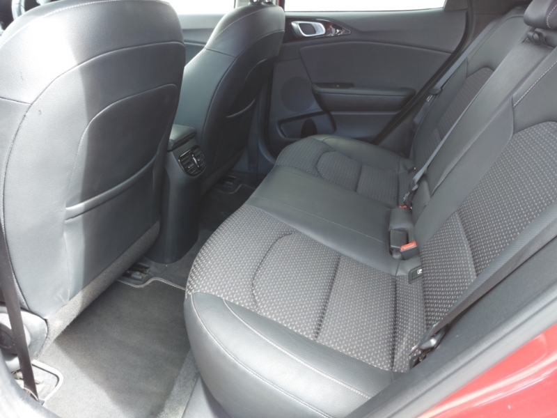 Kia Xceed 1.5T Gdi Isg 3 Red #6