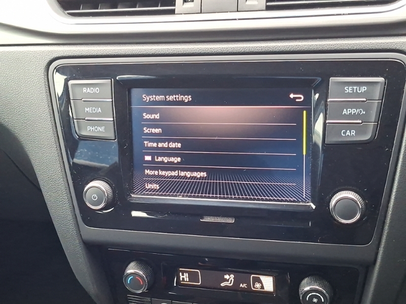 Skoda Rapid 1.0 Tsi Se Sport Hatchback Euro #10