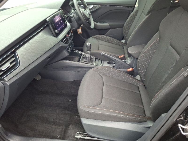 Skoda Kamiq 1.0 Tsi 95 Se Black #5